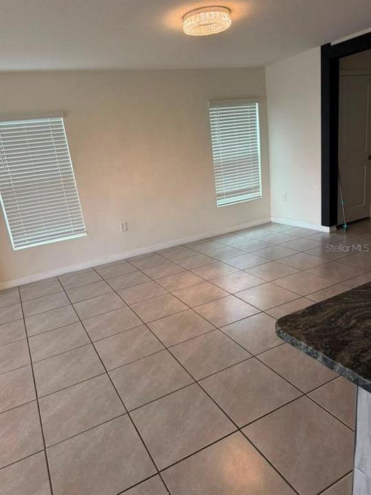 For Rent: $2,500 (5 beds, 3 baths, 2481 Square Feet)