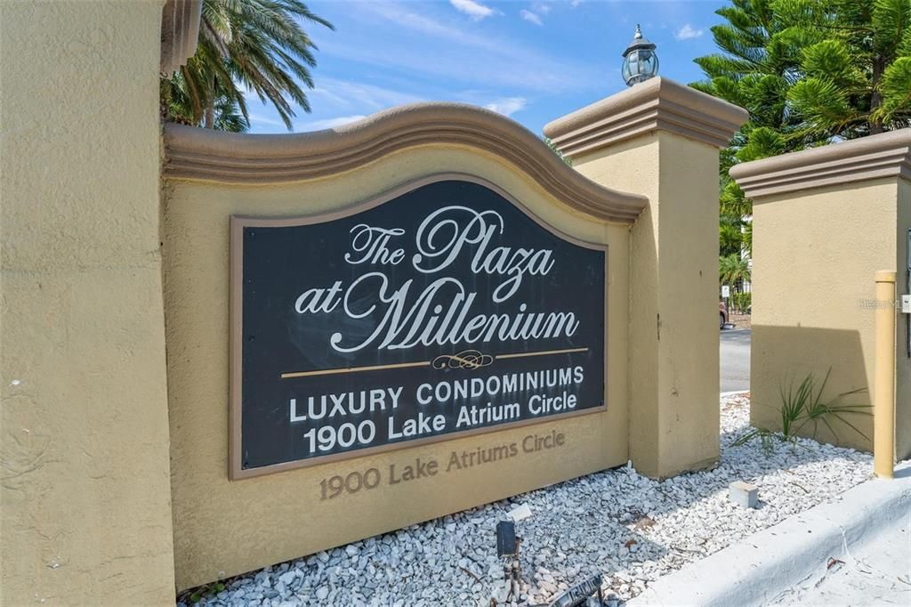 For Rent: $1,650 (2 beds, 2 baths, 864 Square Feet)