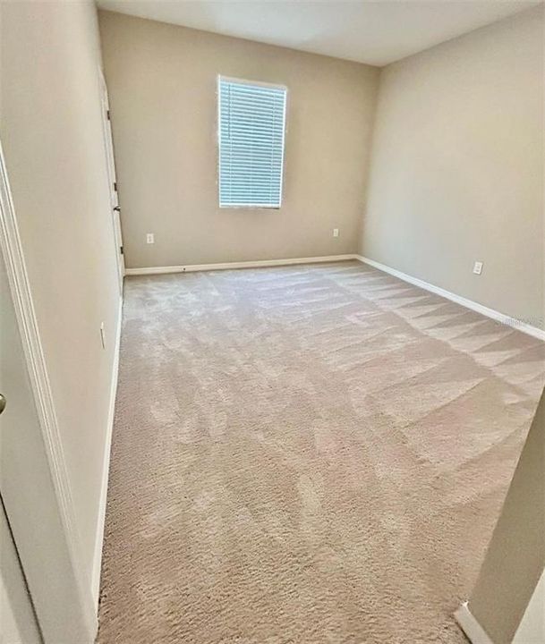 For Sale: $409,900 (4 beds, 3 baths, 2546 Square Feet)