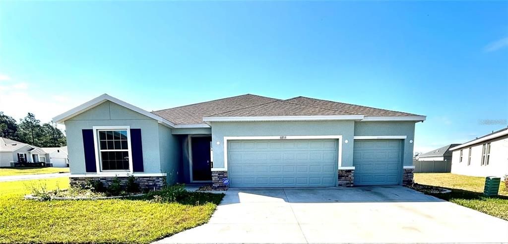 For Sale: $409,900 (4 beds, 3 baths, 2546 Square Feet)