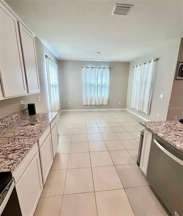 For Sale: $409,900 (4 beds, 3 baths, 2546 Square Feet)
