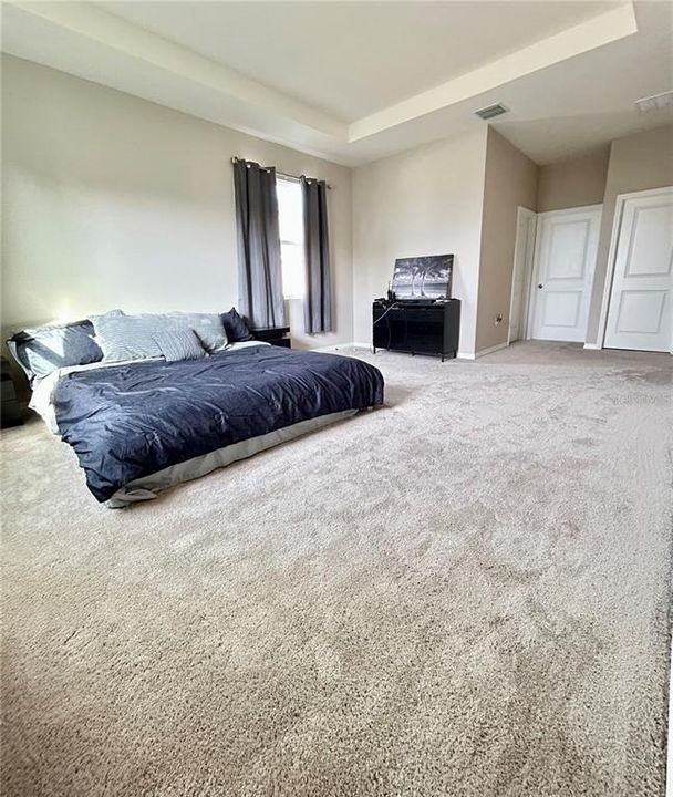 For Sale: $409,900 (4 beds, 3 baths, 2546 Square Feet)