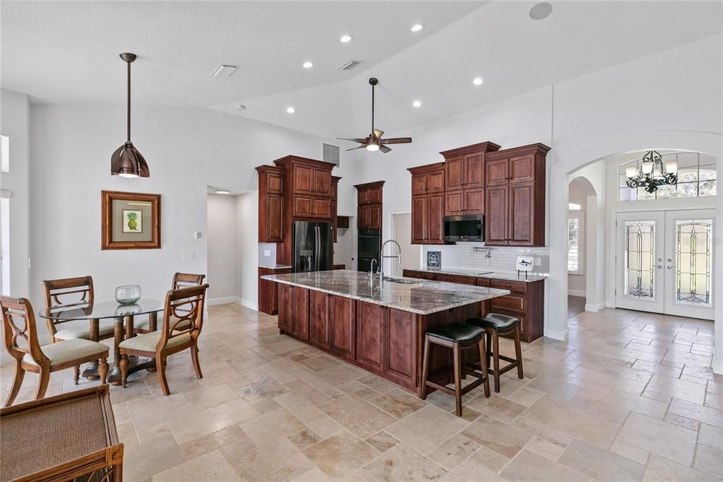 For Sale: $925,000 (4 beds, 3 baths, 2434 Square Feet)