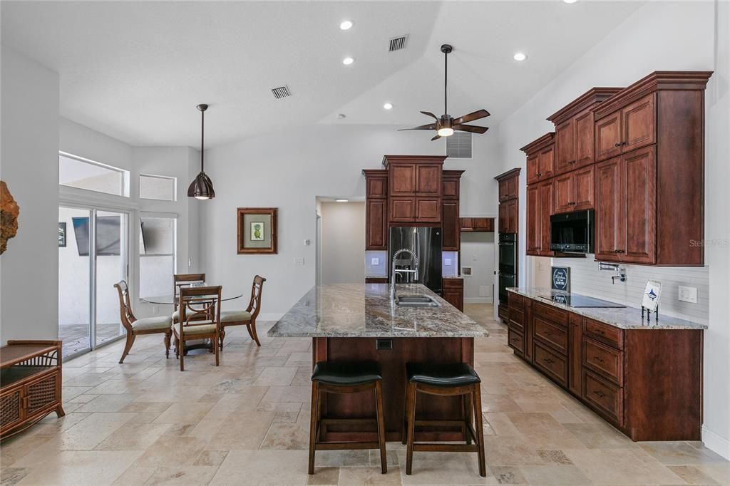 For Sale: $925,000 (4 beds, 3 baths, 2434 Square Feet)