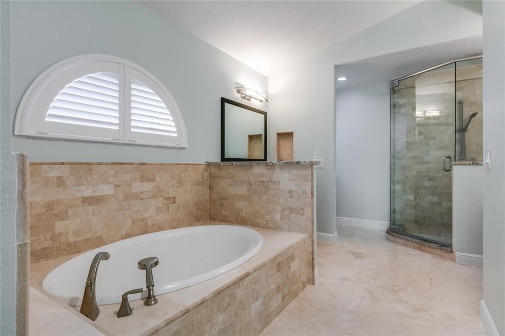 For Sale: $925,000 (4 beds, 3 baths, 2434 Square Feet)