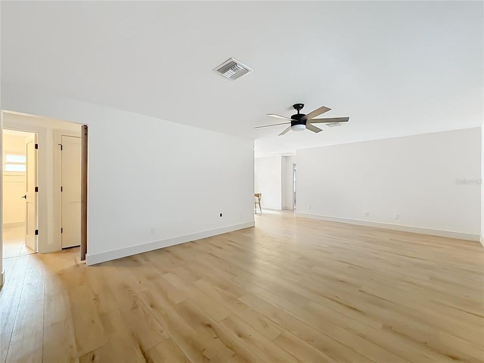 For Sale: $464,900 (3 beds, 2 baths, 1470 Square Feet)