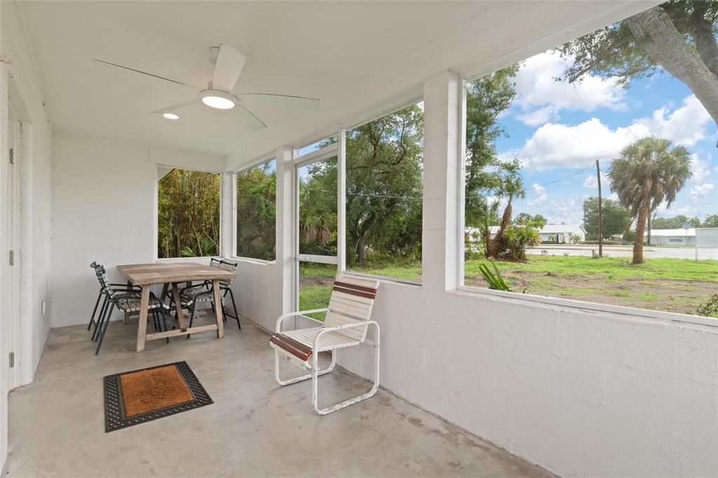 For Sale: $1,585,000 (4.90 acres)