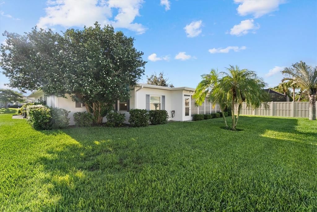 For Sale: $385,000 (3 beds, 2 baths, 1548 Square Feet)