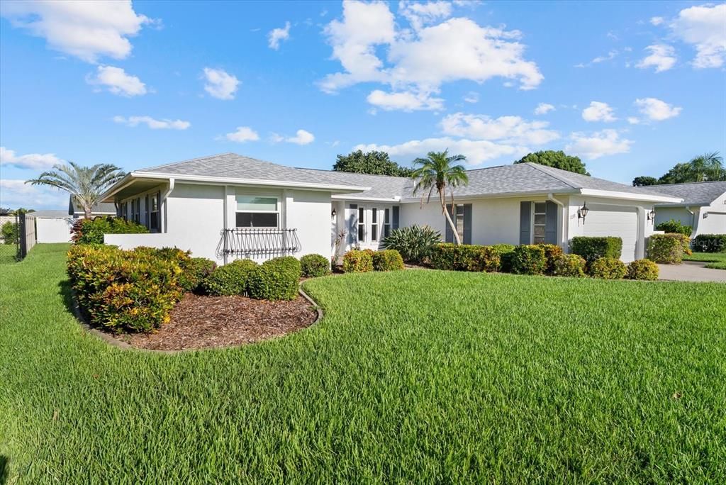 For Sale: $385,000 (3 beds, 2 baths, 1548 Square Feet)