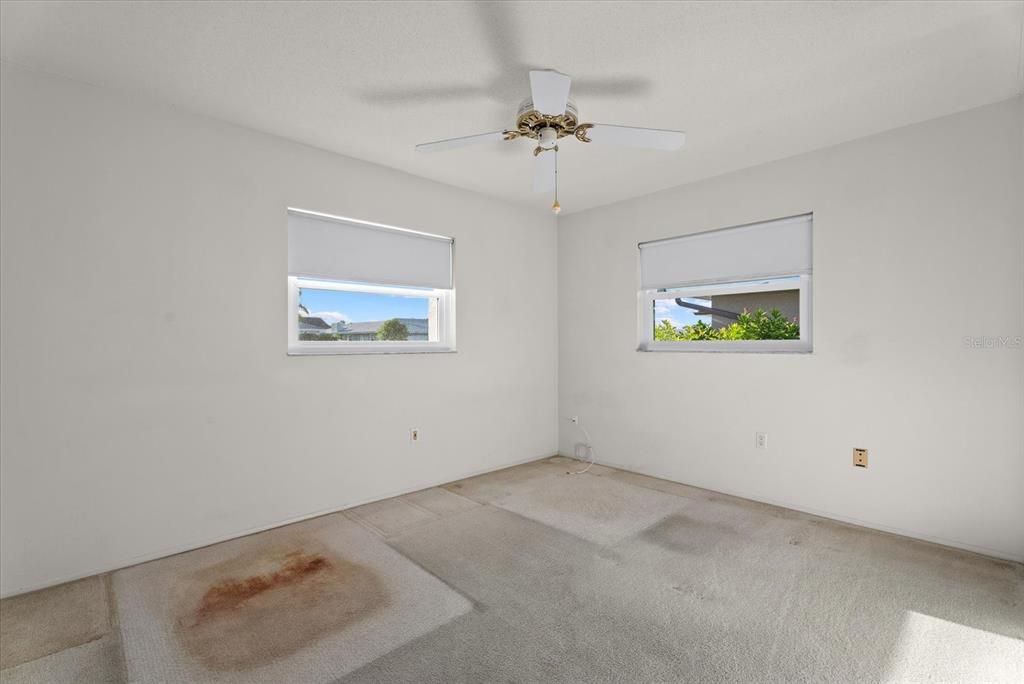 For Sale: $385,000 (3 beds, 2 baths, 1548 Square Feet)