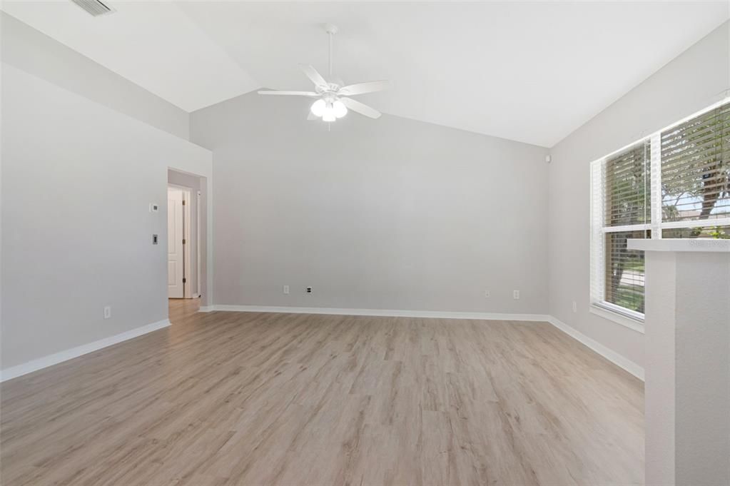 For Rent: $2,250 (3 beds, 2 baths, 1300 Square Feet)