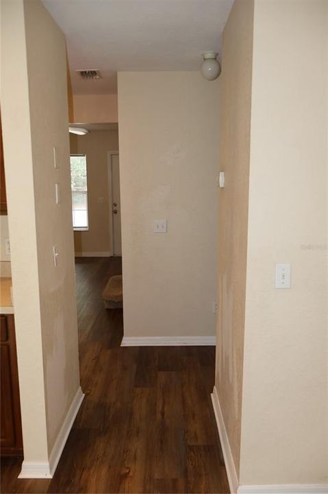 For Rent: $1,500 (3 beds, 2 baths, 1401 Square Feet)