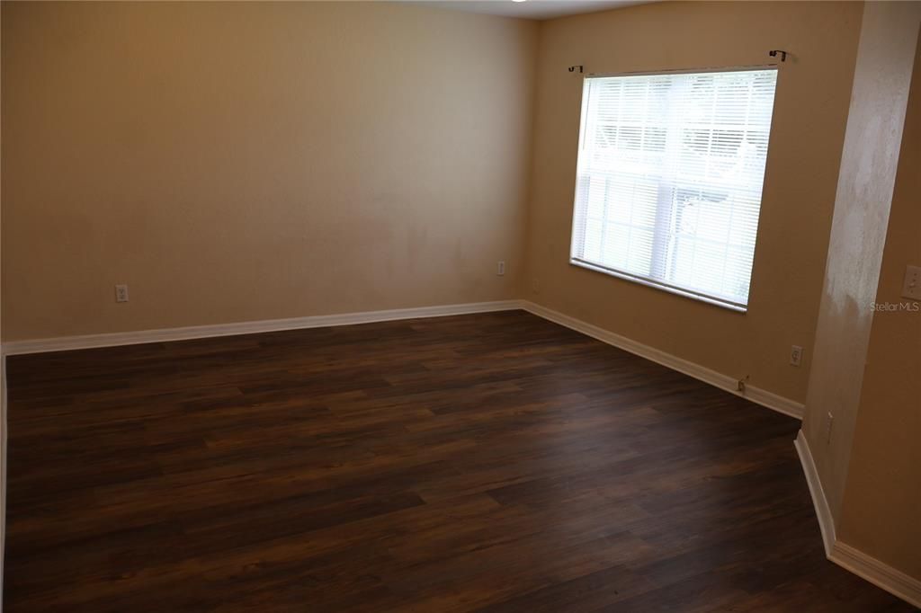 For Rent: $1,500 (3 beds, 2 baths, 1401 Square Feet)