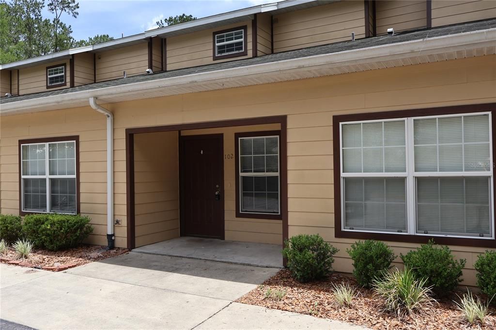For Rent: $1,500 (3 beds, 2 baths, 1401 Square Feet)
