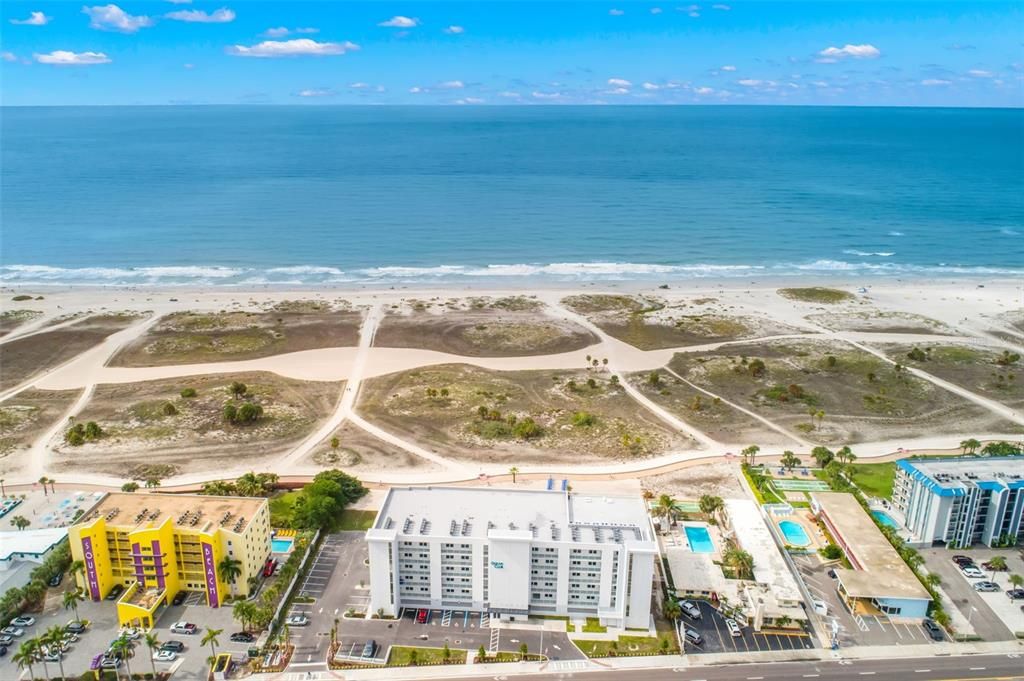 En Venta: $985,000 (2 camas, 2 baños, 1060 Pies cuadrados)
