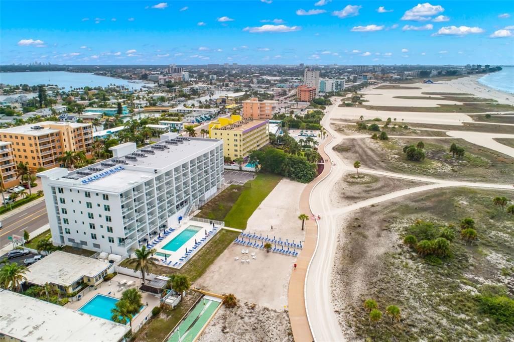 En Venta: $985,000 (2 camas, 2 baños, 1060 Pies cuadrados)