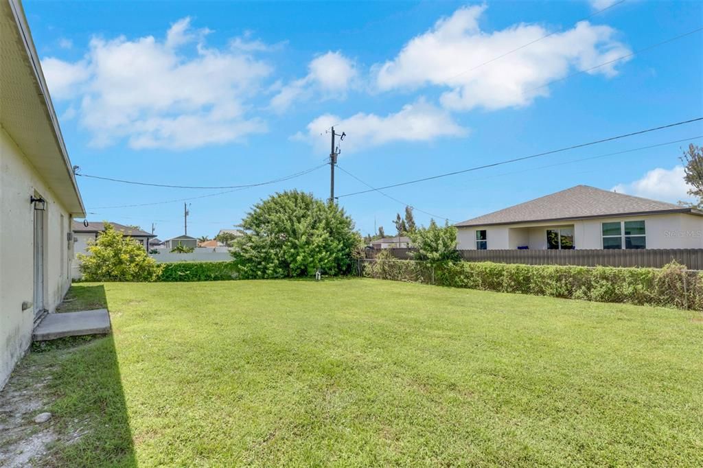 Activo con contrato: $229,900 (3 camas, 2 baños, 1258 Pies cuadrados)