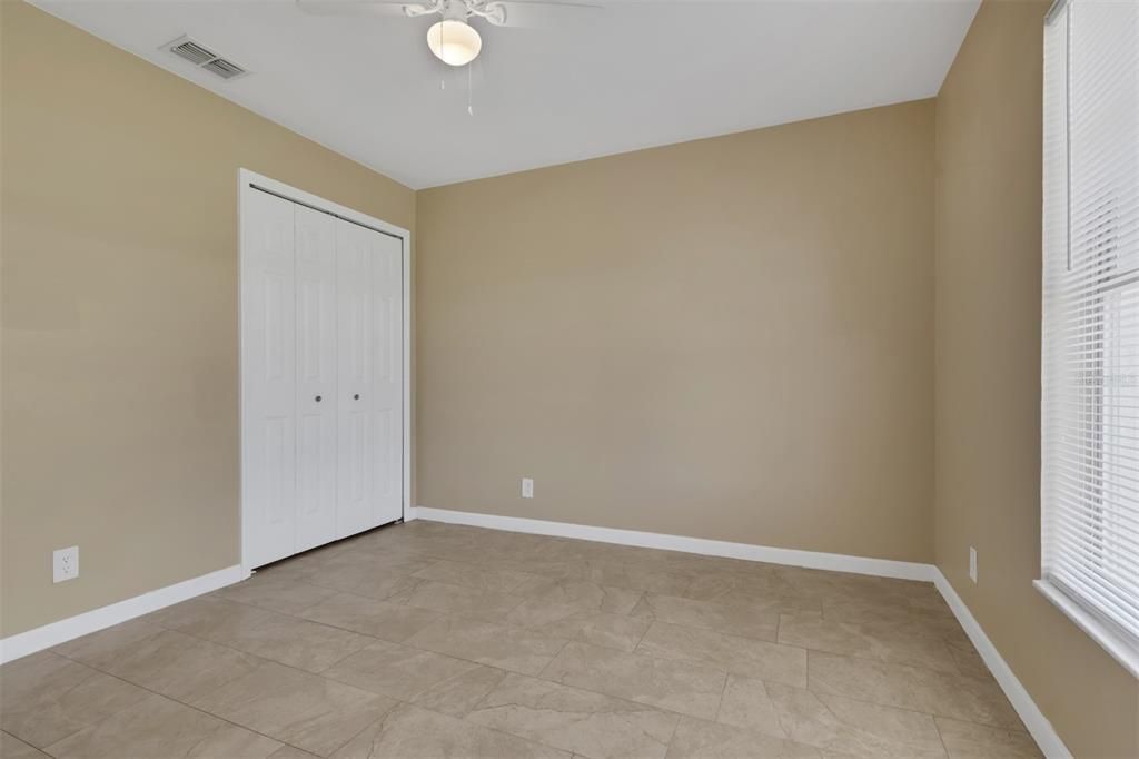 Activo con contrato: $229,900 (3 camas, 2 baños, 1258 Pies cuadrados)