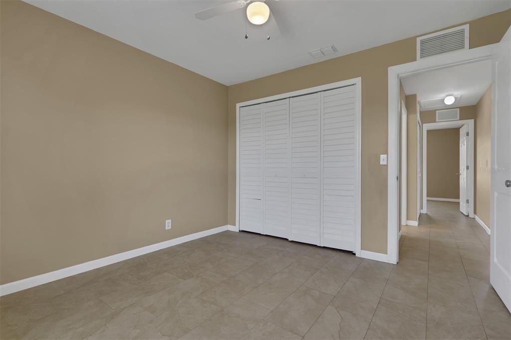 Activo con contrato: $229,900 (3 camas, 2 baños, 1258 Pies cuadrados)