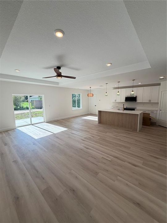 For Sale: $334,900 (4 beds, 2 baths, 1863 Square Feet)