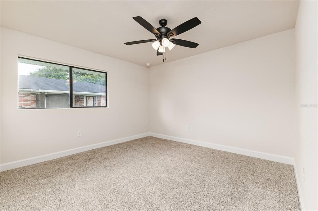 En Venta: $379,950 (4 camas, 2 baños, 1866 Pies cuadrados)