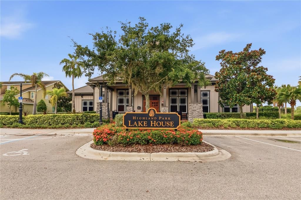 For Rent: $3,400 (4 beds, 2 baths, 2204 Square Feet)