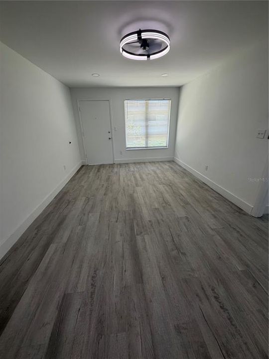 For Rent: $1,550 (1 beds, 1 baths, 628 Square Feet)