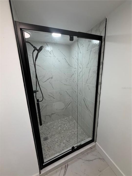 For Rent: $1,550 (1 beds, 1 baths, 628 Square Feet)