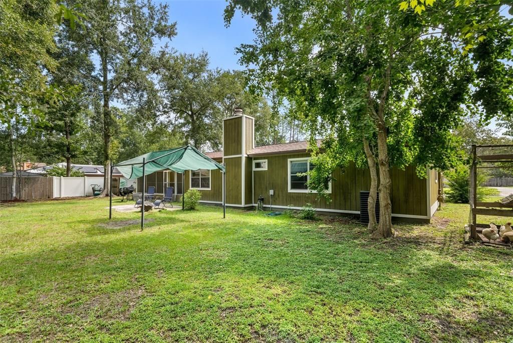 En Venta: $299,900 (3 camas, 2 baños, 1608 Pies cuadrados)
