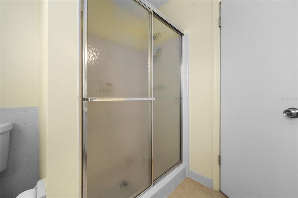 En Venta: $299,900 (3 camas, 2 baños, 1608 Pies cuadrados)