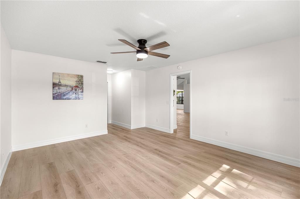 For Sale: $324,000 (3 beds, 2 baths, 1708 Square Feet)