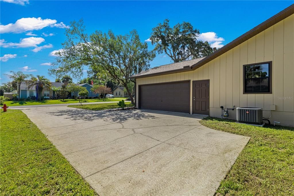 For Sale: $324,000 (3 beds, 2 baths, 1708 Square Feet)
