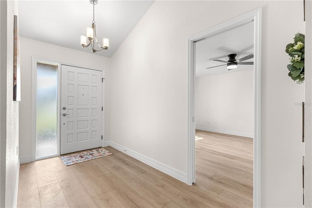 For Sale: $324,000 (3 beds, 2 baths, 1708 Square Feet)