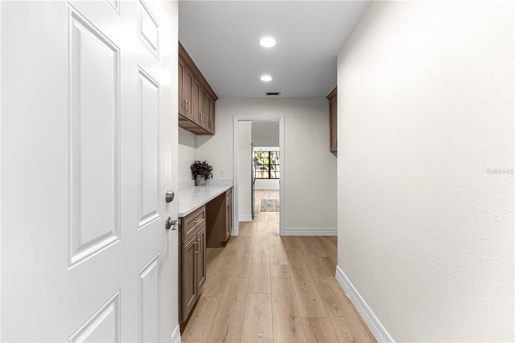 For Sale: $324,000 (3 beds, 2 baths, 1708 Square Feet)