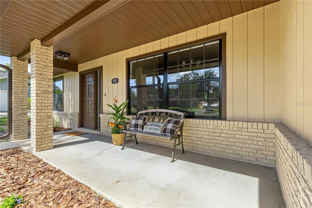 For Sale: $324,000 (3 beds, 2 baths, 1708 Square Feet)