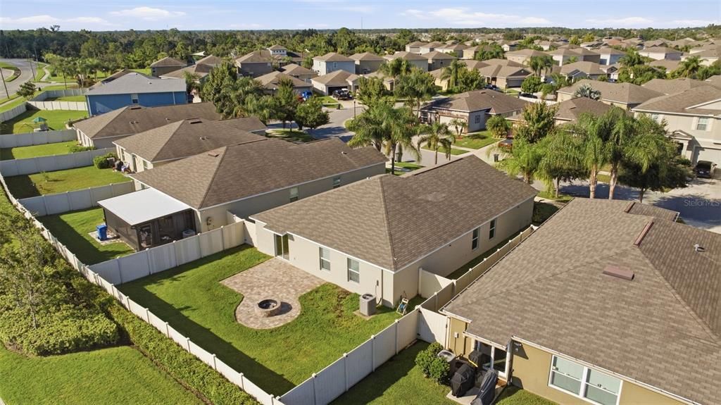 На продажу: $295,000 (4 спален, 2 ванн, 1810 Квадратных фут)