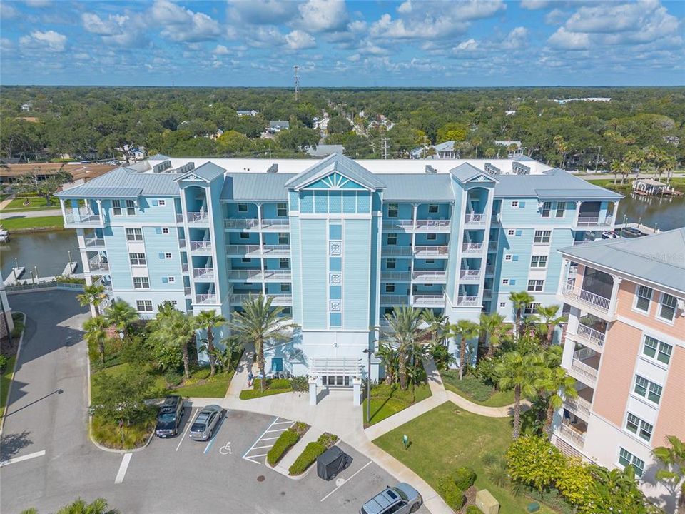 For Sale: $650,000 (2 beds, 2 baths, 1384 Square Feet)