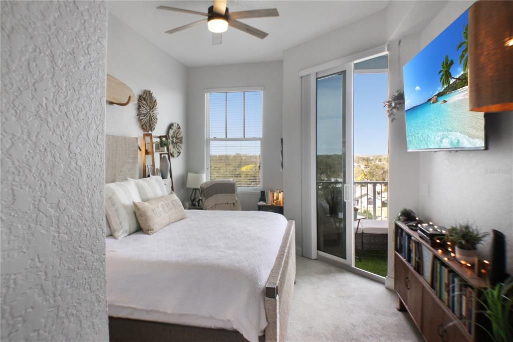For Sale: $650,000 (2 beds, 2 baths, 1384 Square Feet)