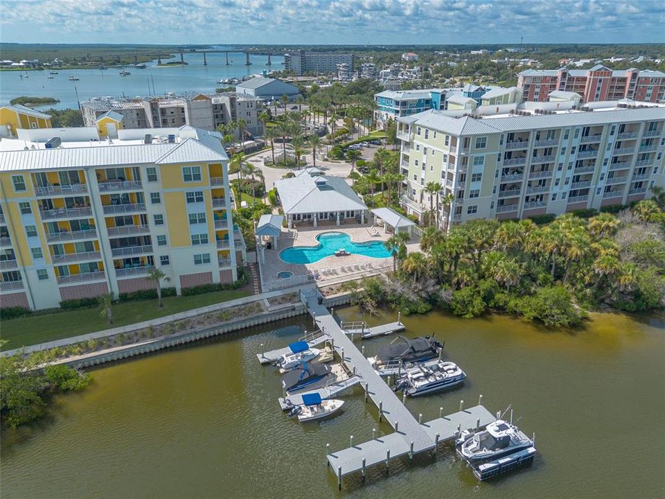 For Sale: $650,000 (2 beds, 2 baths, 1384 Square Feet)