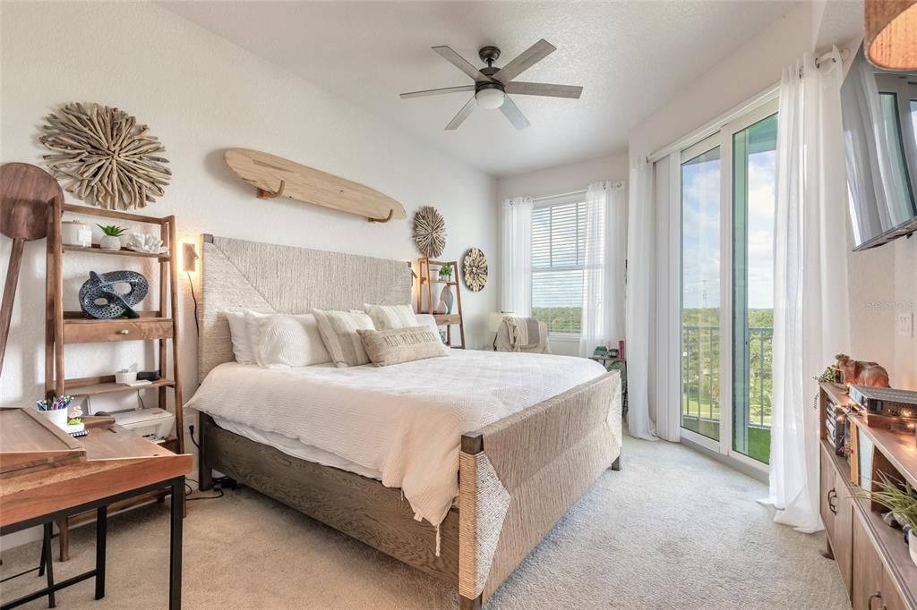 For Sale: $650,000 (2 beds, 2 baths, 1384 Square Feet)