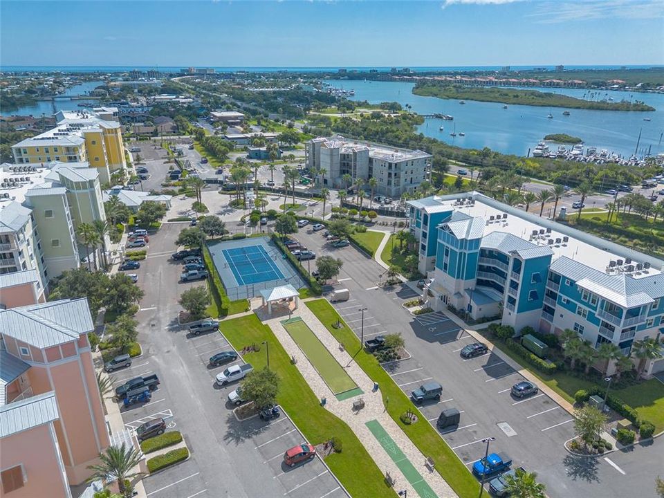 For Sale: $650,000 (2 beds, 2 baths, 1384 Square Feet)