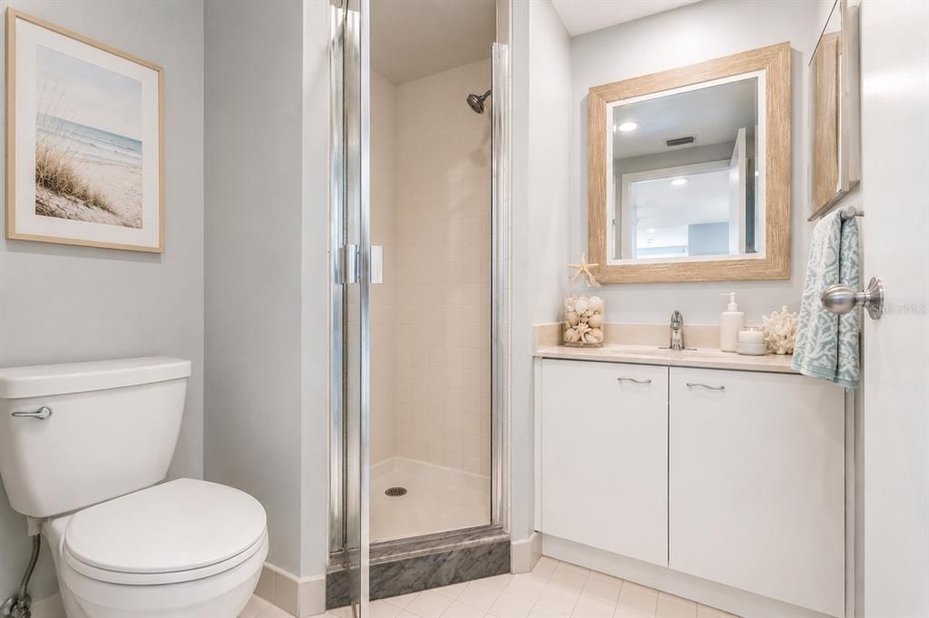В аренду: $3,799 (2 спален, 2 ванн, 1300 Квадратных фут)