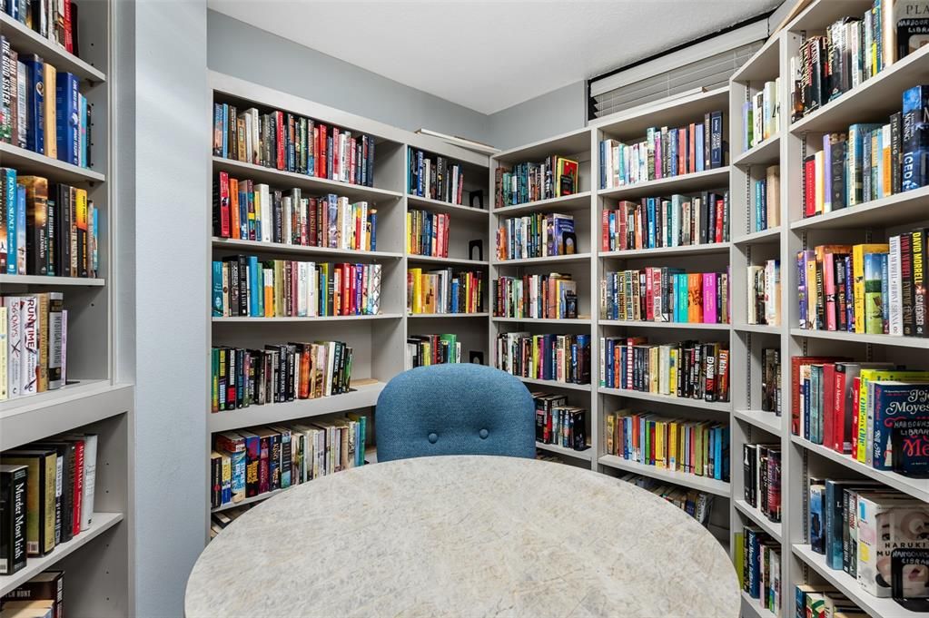 В аренду: $3,799 (2 спален, 2 ванн, 1300 Квадратных фут)