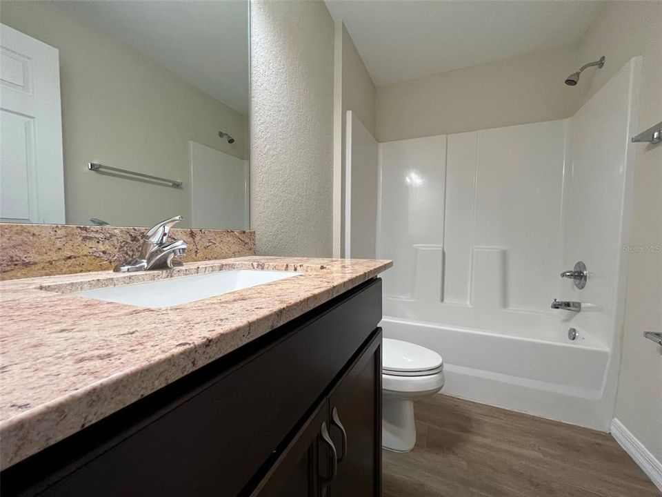 For Rent: $1,175 (2 beds, 2 baths, 972 Square Feet)