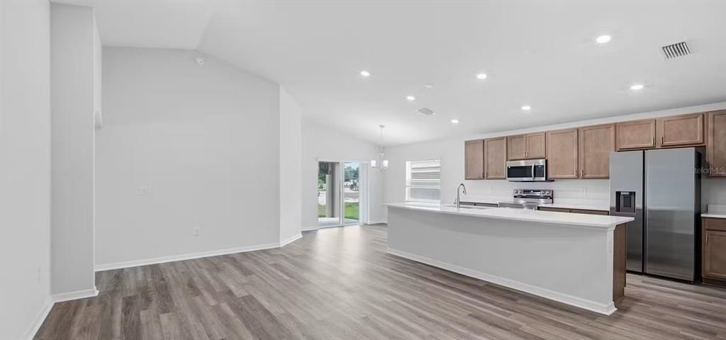 En Venta: $375,280 (4 camas, 2 baños, 1715 Pies cuadrados)