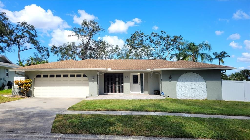 For Rent: $3,925 (4 beds, 3 baths, 2189 Square Feet)
