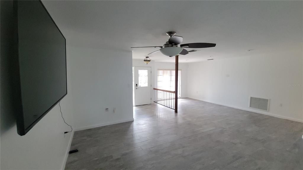 For Rent: $3,925 (4 beds, 3 baths, 2189 Square Feet)