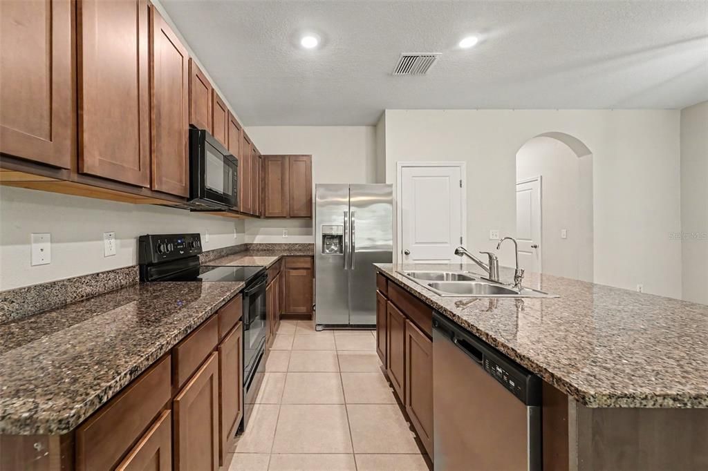 En Venta: $264,900 (3 camas, 2 baños, 1673 Pies cuadrados)