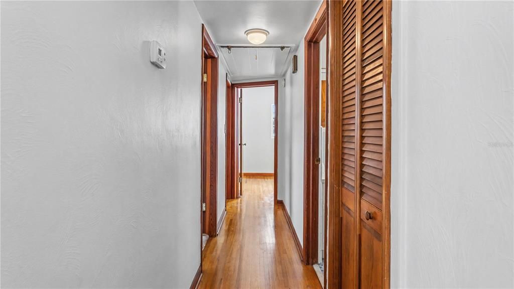 На продажу: $314,900 (3 спален, 2 ванн, 1594 Квадратных фут)