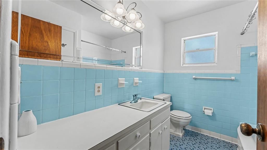 На продажу: $314,900 (3 спален, 2 ванн, 1594 Квадратных фут)